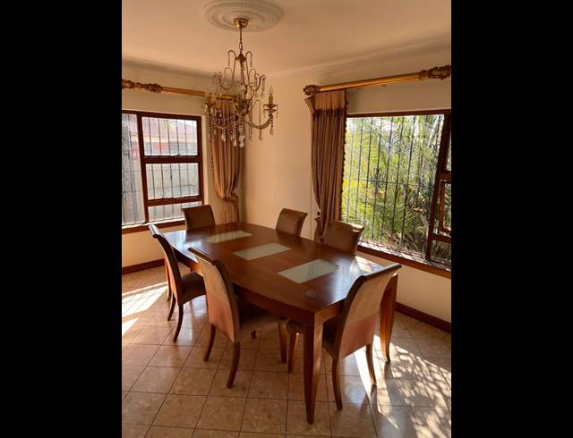 3 BEDROOM HOUSE FOR SALE IN KENSINGTON